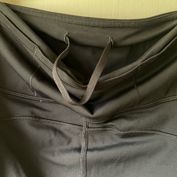 Lulu lemon leggings - Picture 4 of 4